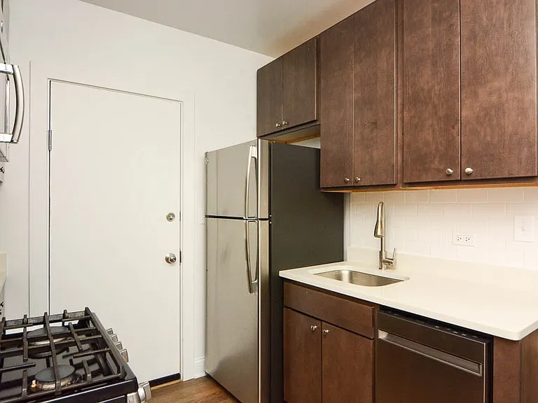 2643 N Spaulding Ave #W4 — Photo 4