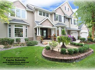 7320 Holly Ln N, Maple Grove, MN 55311