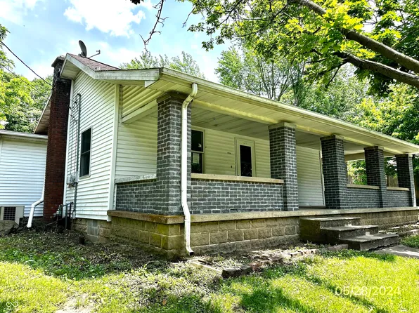 204 Hollovy St, Attica, IN 47918