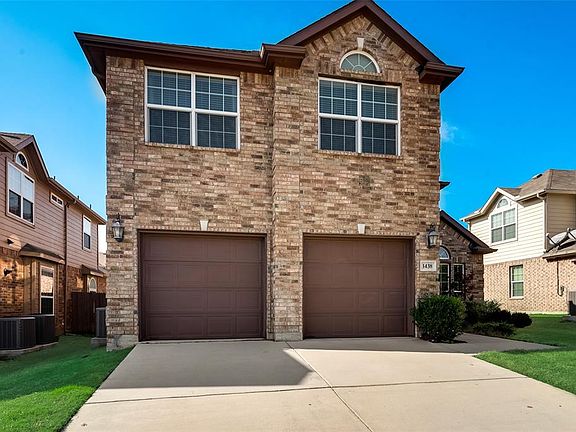 2nd image of 1438 Wellesley Dr