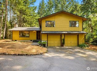 6282 NW Denali St, Bremerton, WA
