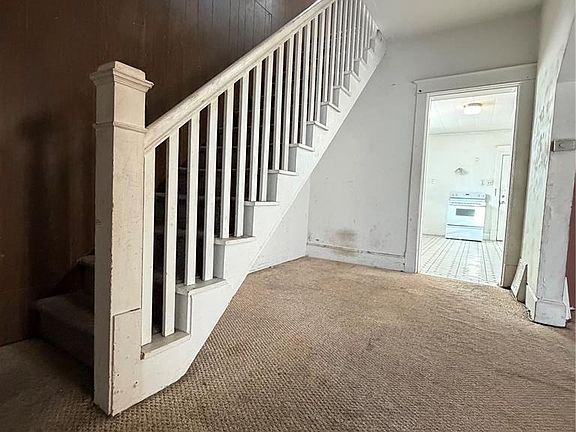 4th image of 1608 W Main St