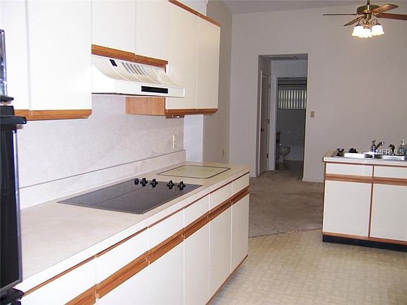 3rd image of 6249 Egret Dr