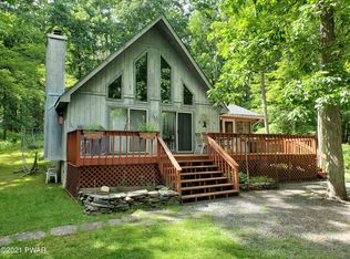146 Oak Hill Rd, Hawley, PA 18428