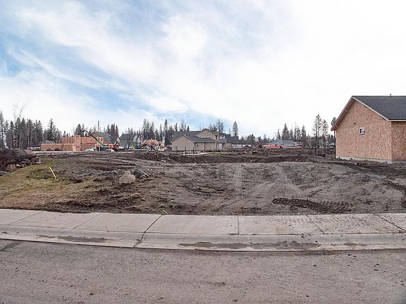 3rd image of 520 S Stanley St