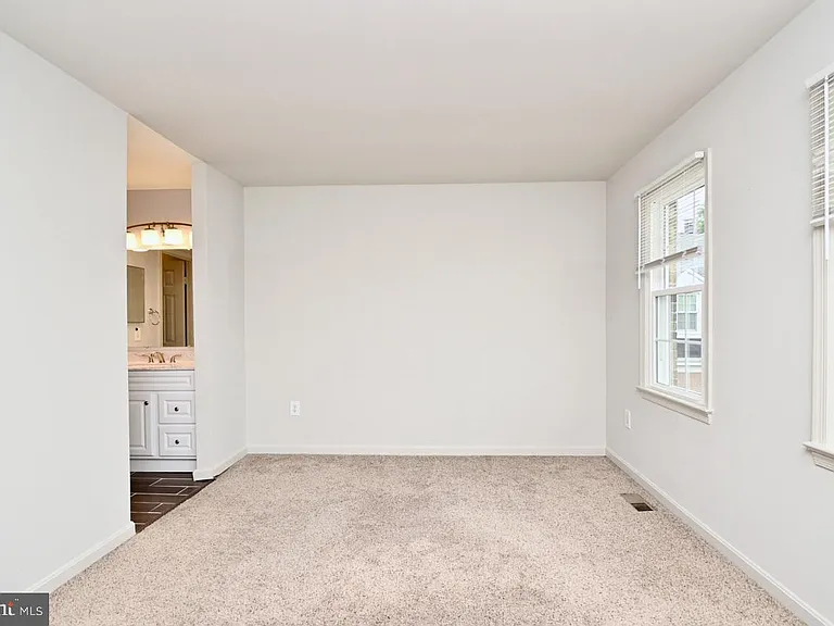 3804 Brighton Ct — Photo 14