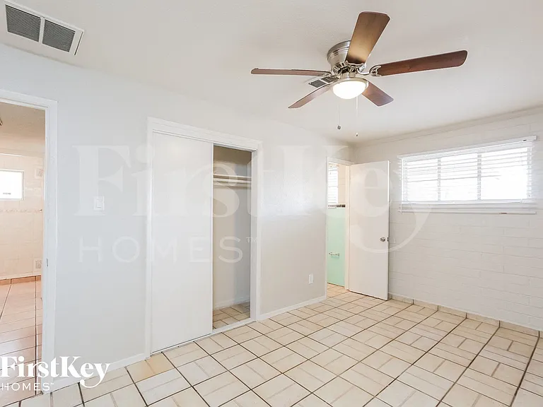 3021 W Camelback Rd — Photo 10