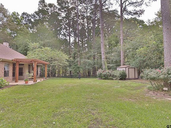 2nd image of 1630 Meadowlark Ln