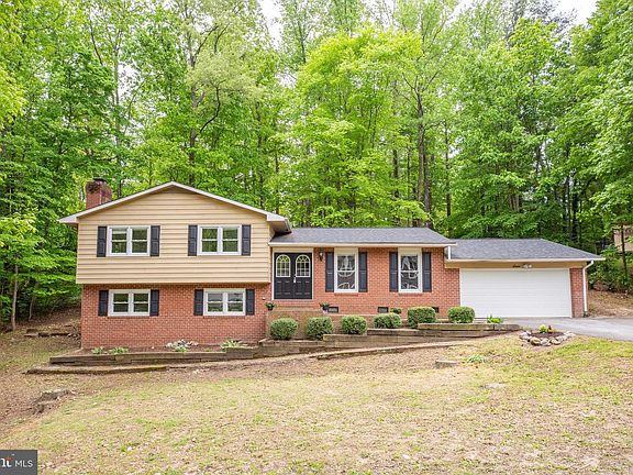 2nd image of 7 Peace Pipe Ln