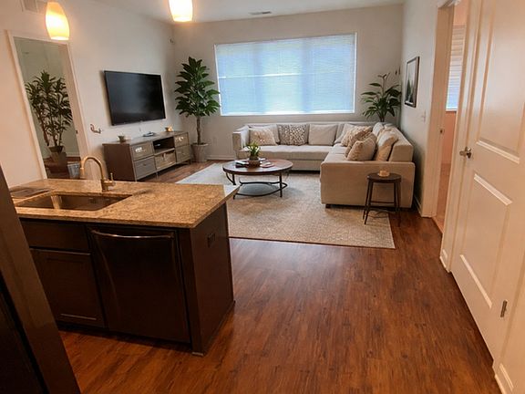 3rd image of 423 Chittenden Ave #102