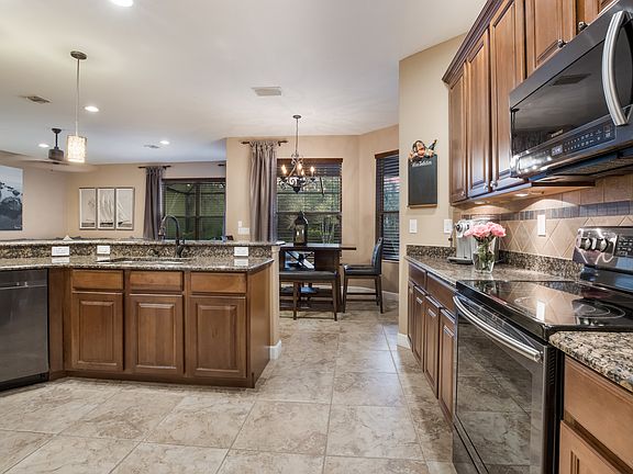 3rd image of 1614 Pinyon Pine Dr