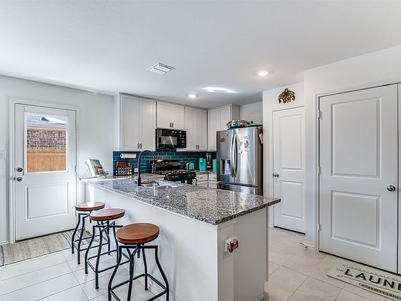 4th image of 1610 Rosy Finch Dr