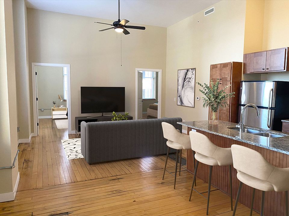 Pioneer Endicott Apartment Rentals with Virtual tours Saint Paul, MN