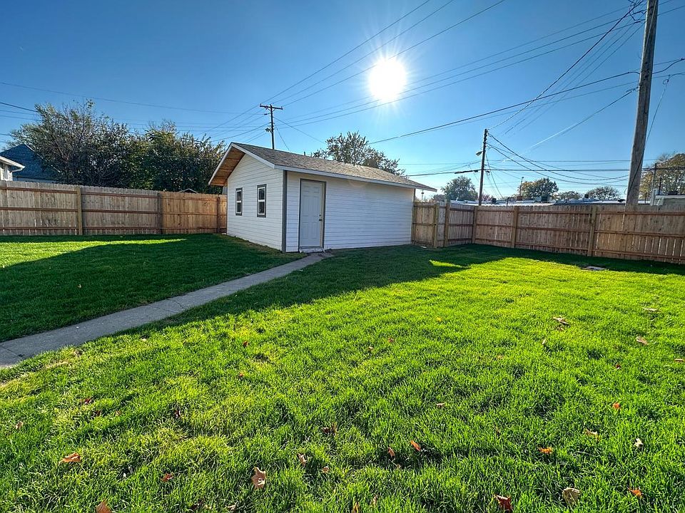 2227 Sycamore St, Terre Haute, IN 47807 Zillow