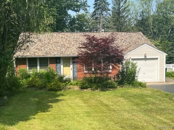 87 Larned Ln, Orchard Park, NY 14127