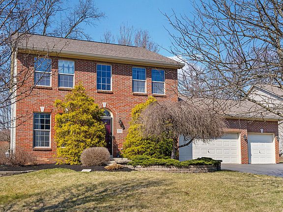 2nd image of 7490 Twin Acorn Ct