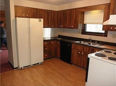 4th image of 160 Lawnview Dr