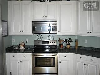 2nd image of 600 Gleneagle Cir