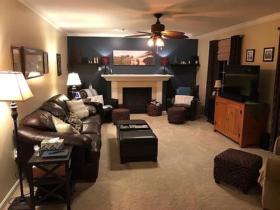 4th image of 2050 Glenview Dr