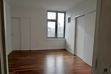 Rented by R New York