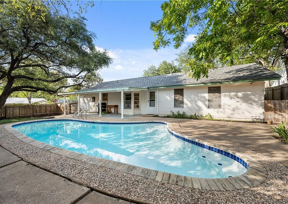 205 W Lisa Dr, Austin, TX 78752 | MLS #2160072 | Zillow