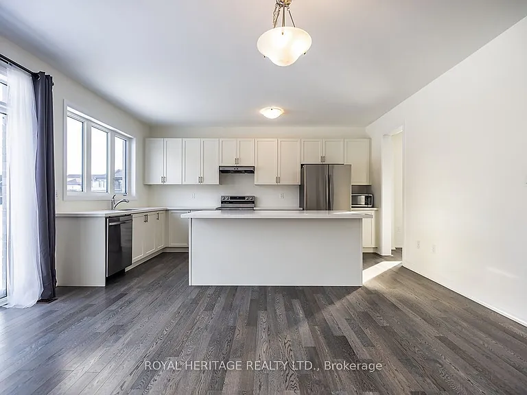 289 Flavelle Way — Photo 13