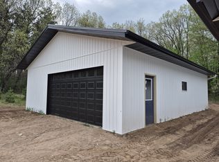 6577 Pleasant Dr, Amherst, WI 54406