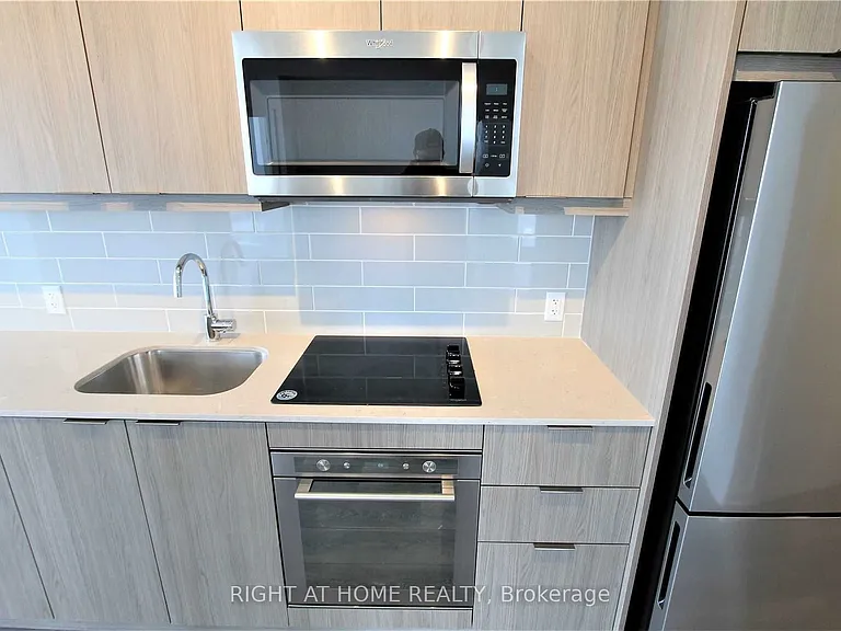38 Forest Manor Rd #1702 — Photo 14