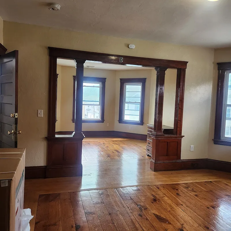 3 bed, $2,200 — Photo 4