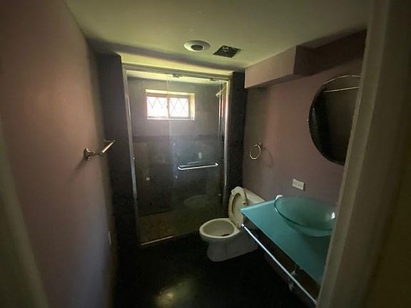 5th image of 3043 Marian Ave
