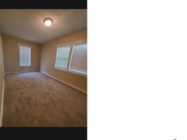 970 Douglas Cir