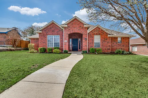 1608 Brighton Dr Photo 1