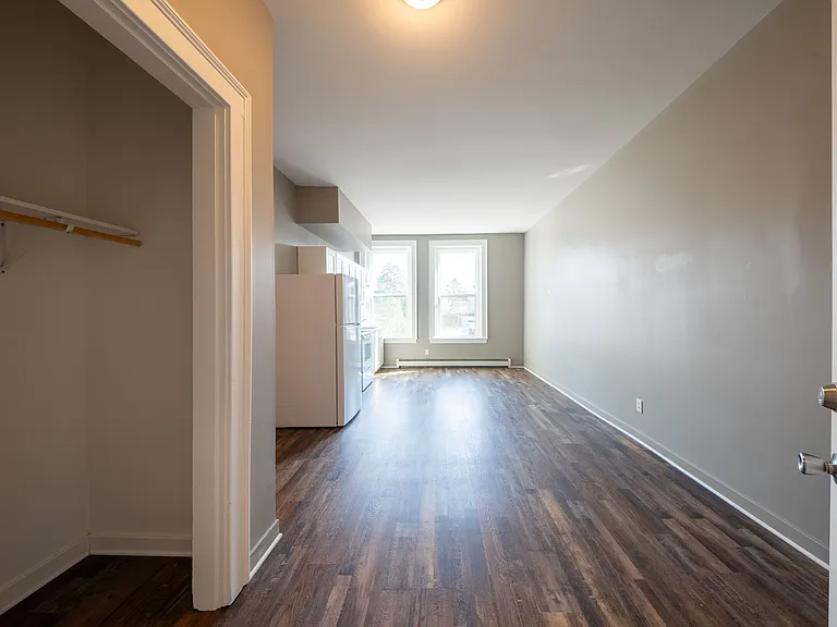 111 N Pine St #3 — Photo 1