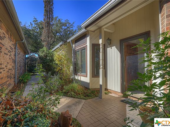 4th image of 1332 Patio Dr