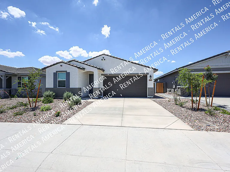 3380 N Camden Dr — Photo 47