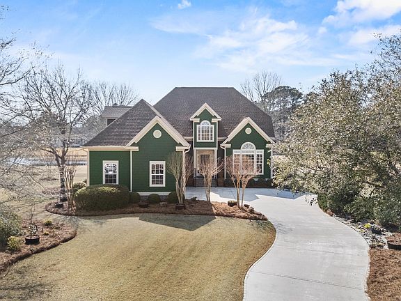 4th image of 185 Legacy Woods Drive