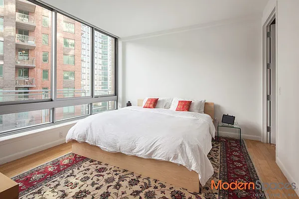 Rented by Modern Spaces | media 15