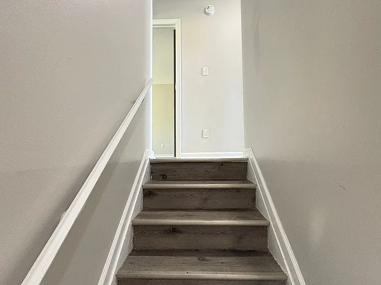 7420 Rockleigh Ave #A — Photo 48