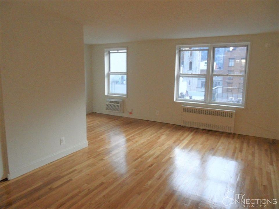 1st image of 310 W 47th St APT 7B