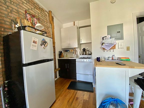 5th image of 1063 Bergen St #6B
