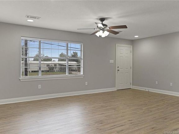 5th image of 2432 Salmon St