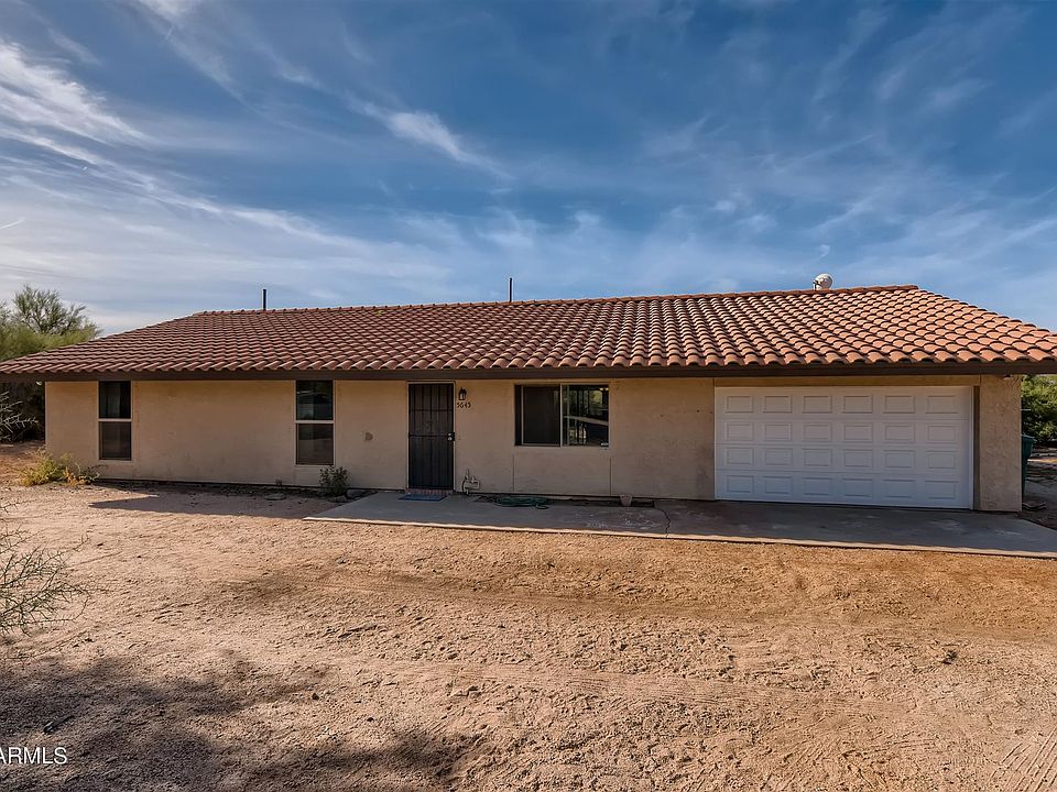 1st image of 5645 E Dixileta Dr