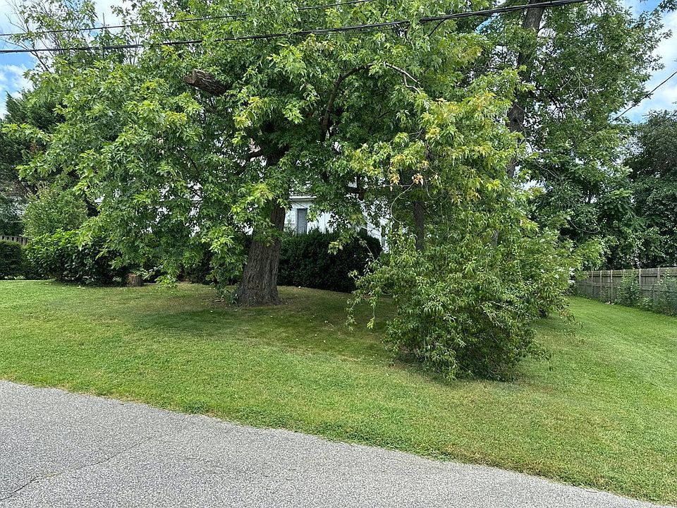 2nd image of 388 4th Ave