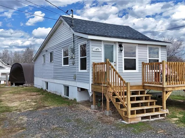 1491 Saint Mary Ave, Bathurst, NB E2A 2E2