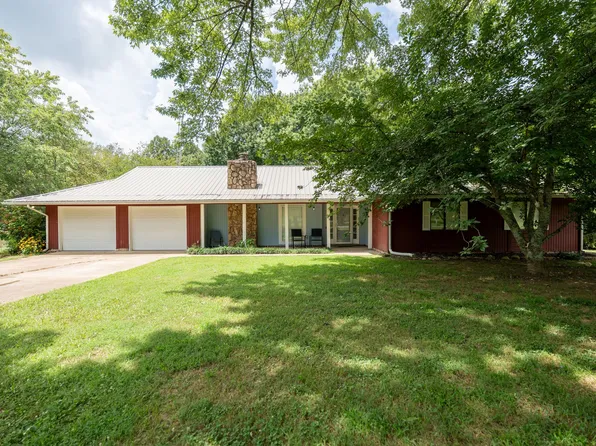 204 State Ave, Lawrenceburg, TN 38464