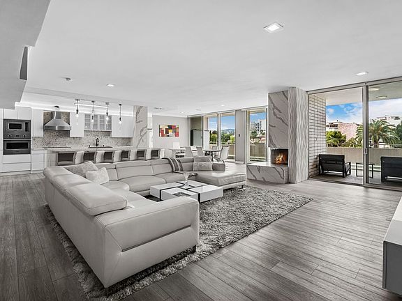 2nd image of 1333 S Beverly Glen Blvd APT 605