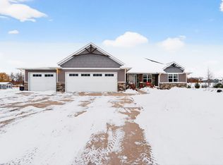 2226 Laddie Trl, De Pere, WI 54115