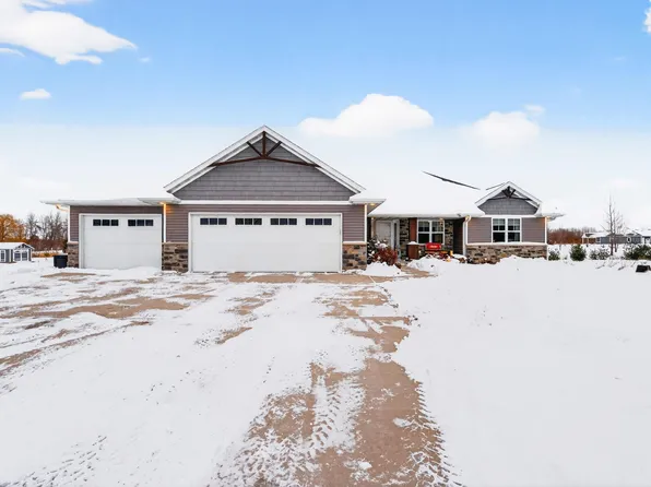 2226 Laddie Trl, De Pere, WI 54115