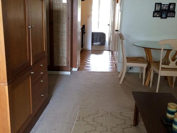 living room to lanai