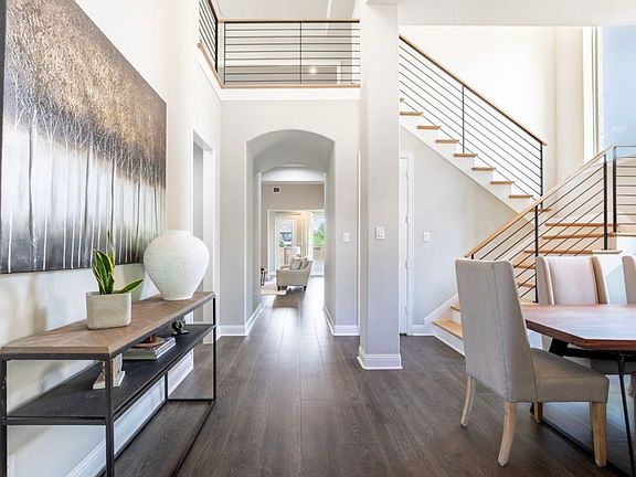 4th image of 1301 Skyflower Ln